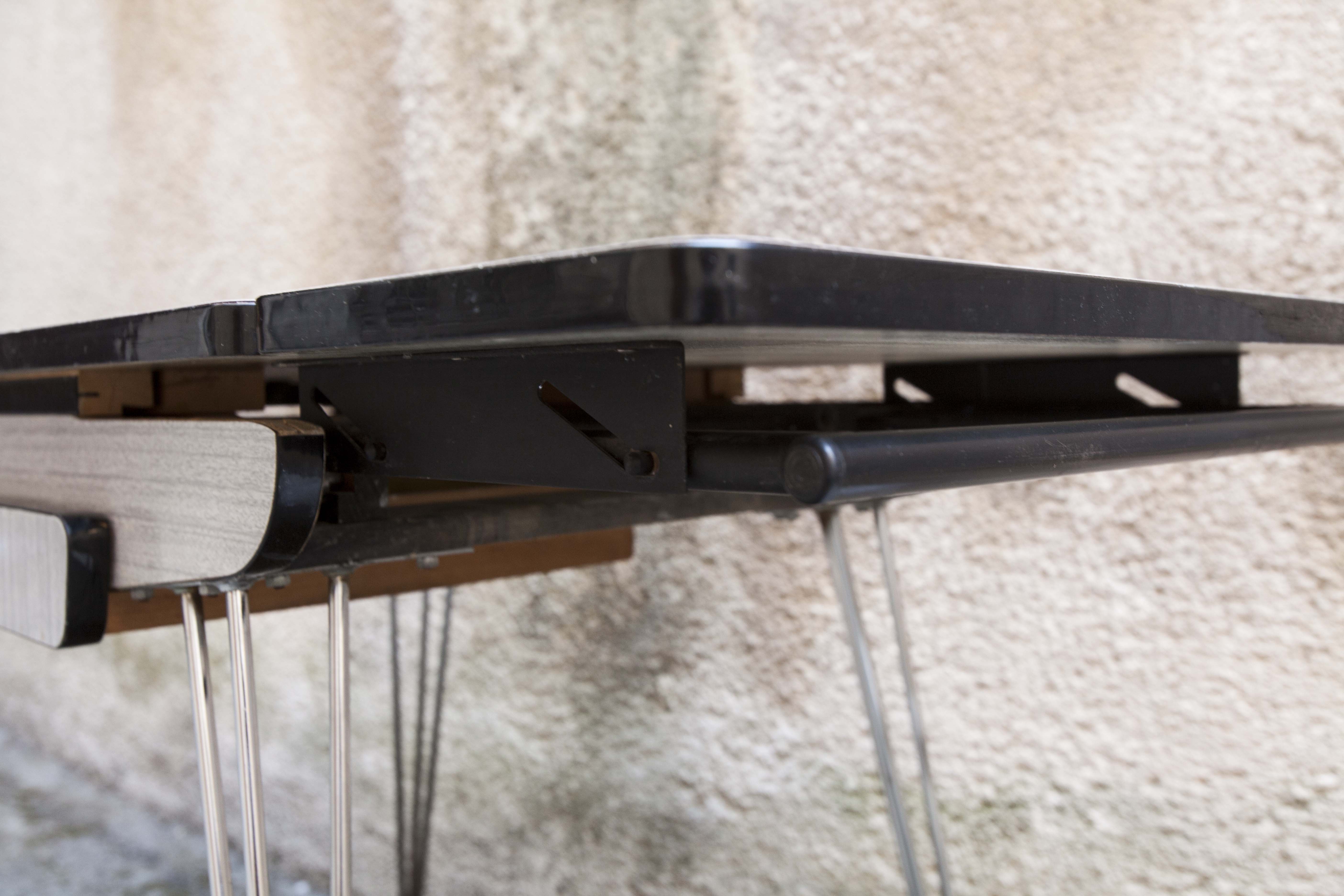 Set table formica and 2 chairs