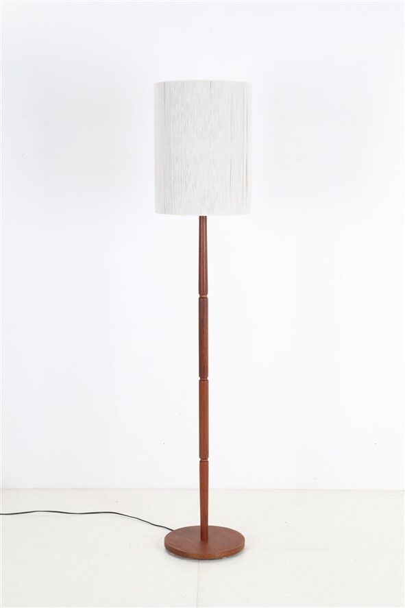 Mid-century teak floor lamp / Danish modern design / 1960s