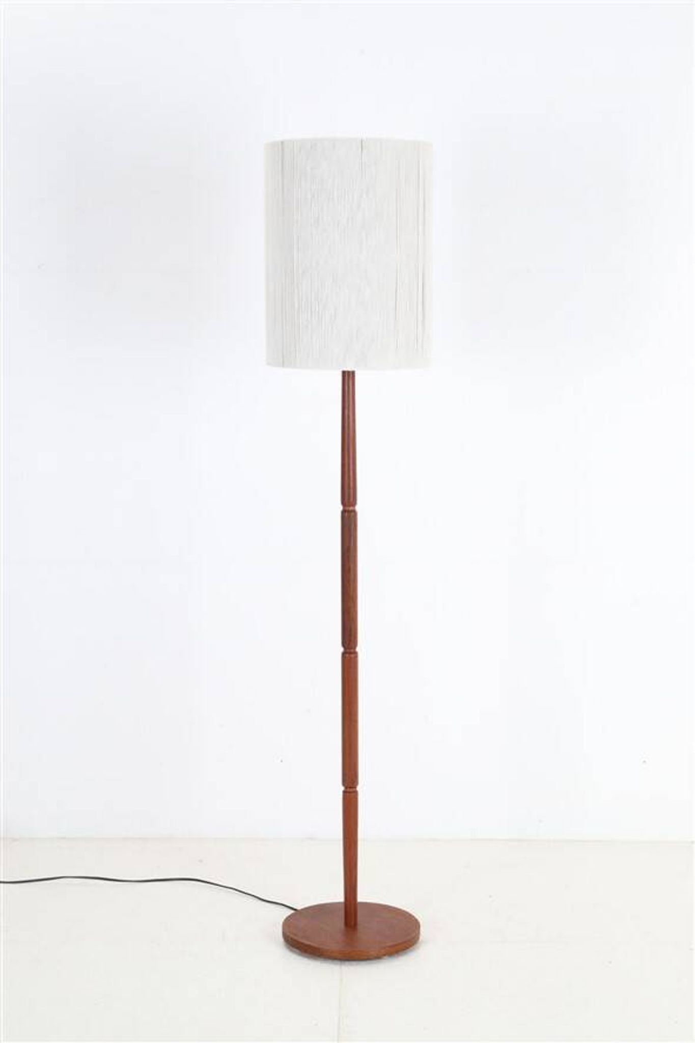 Mid-century teak floor lamp / Danish modern design / 1960s