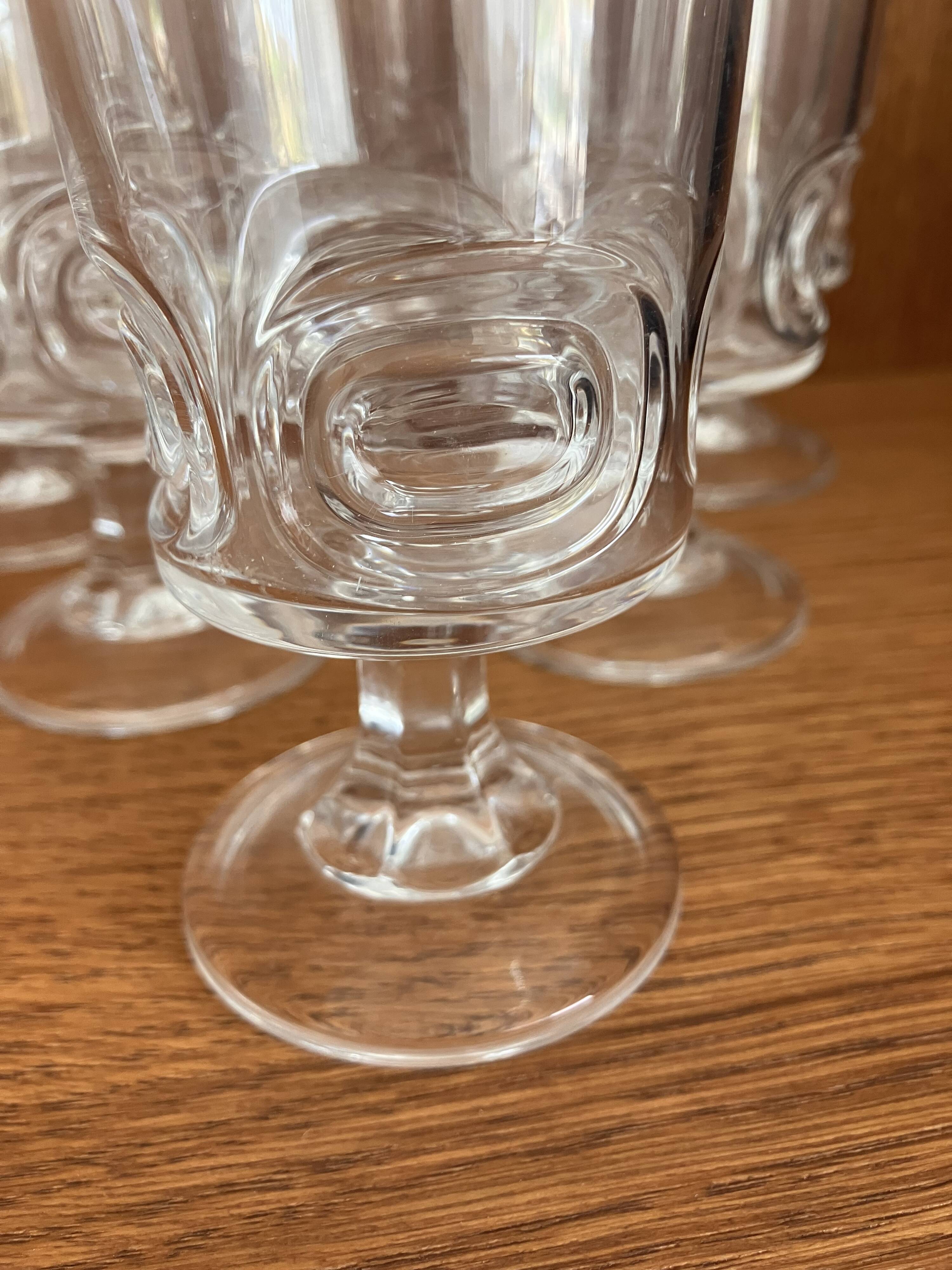 Wine or liqueur glasses from the 1970s, crystal from Arques.