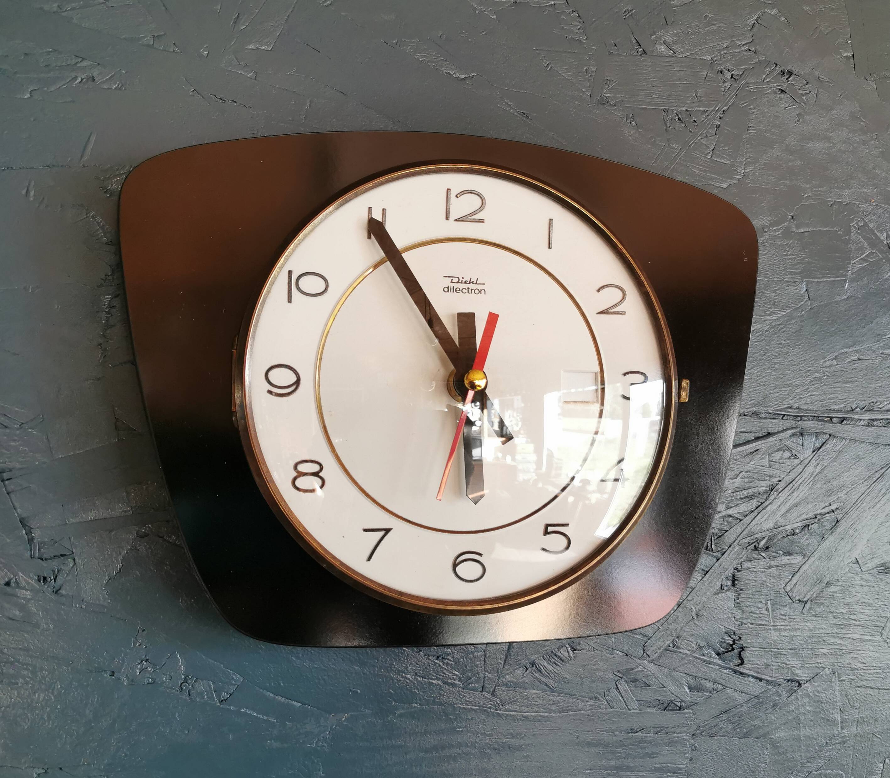 Vintage formica clock silent trapeze wall pendulum "Diehl black white"