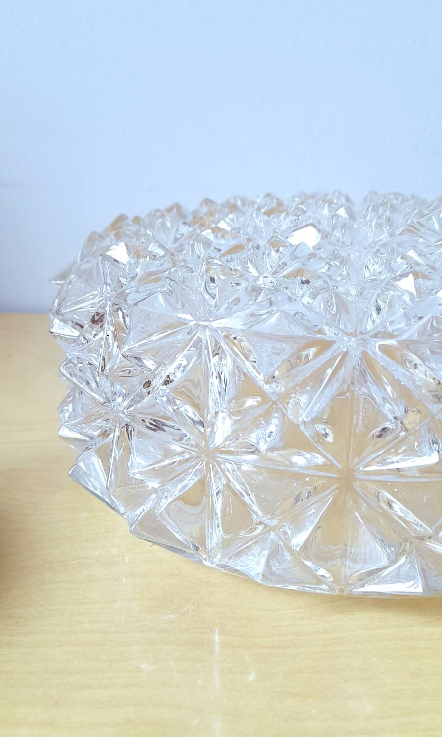 Plafonnier en verre ciselé 70s