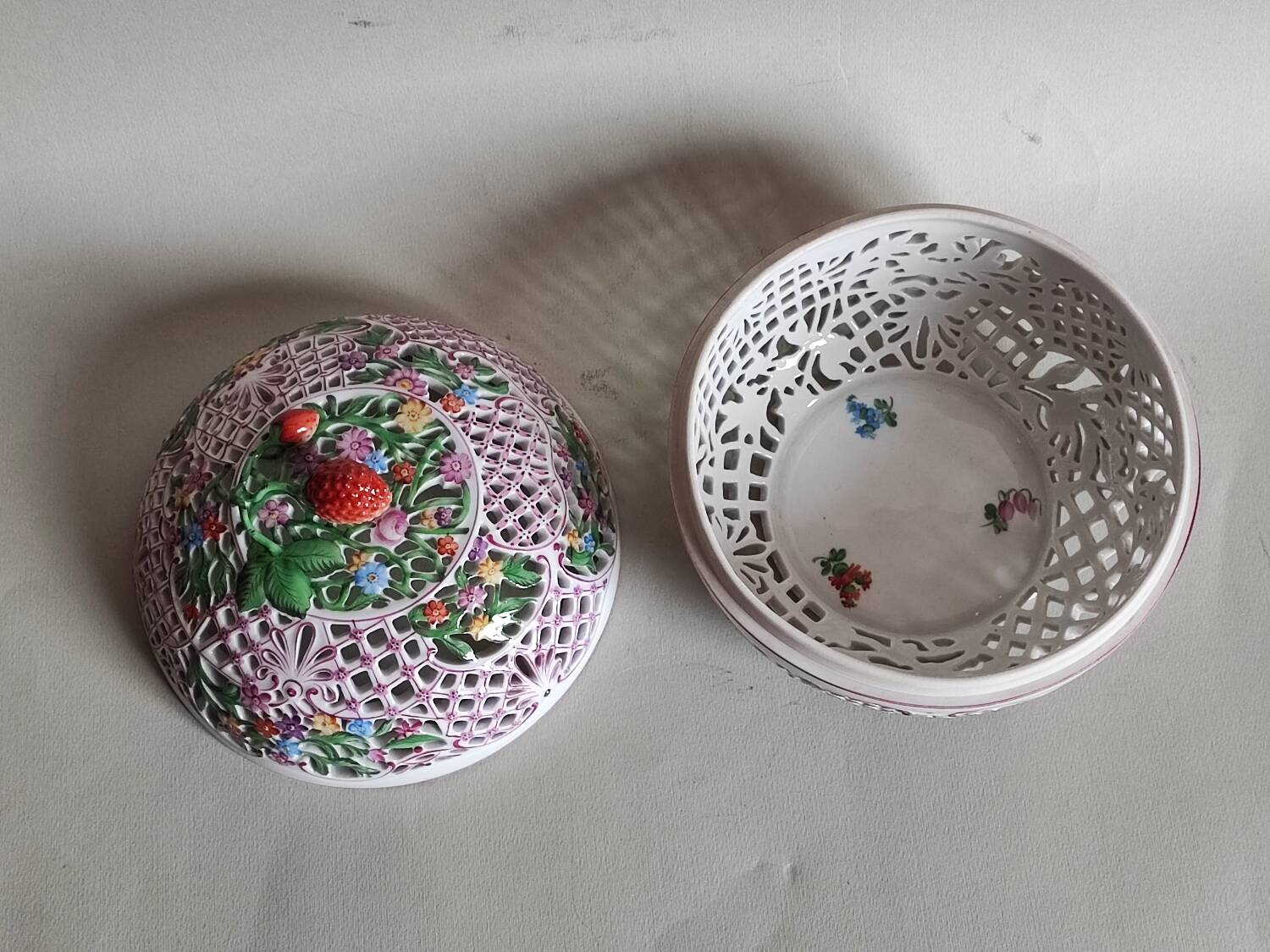 Herend porcelain bonbonnière
