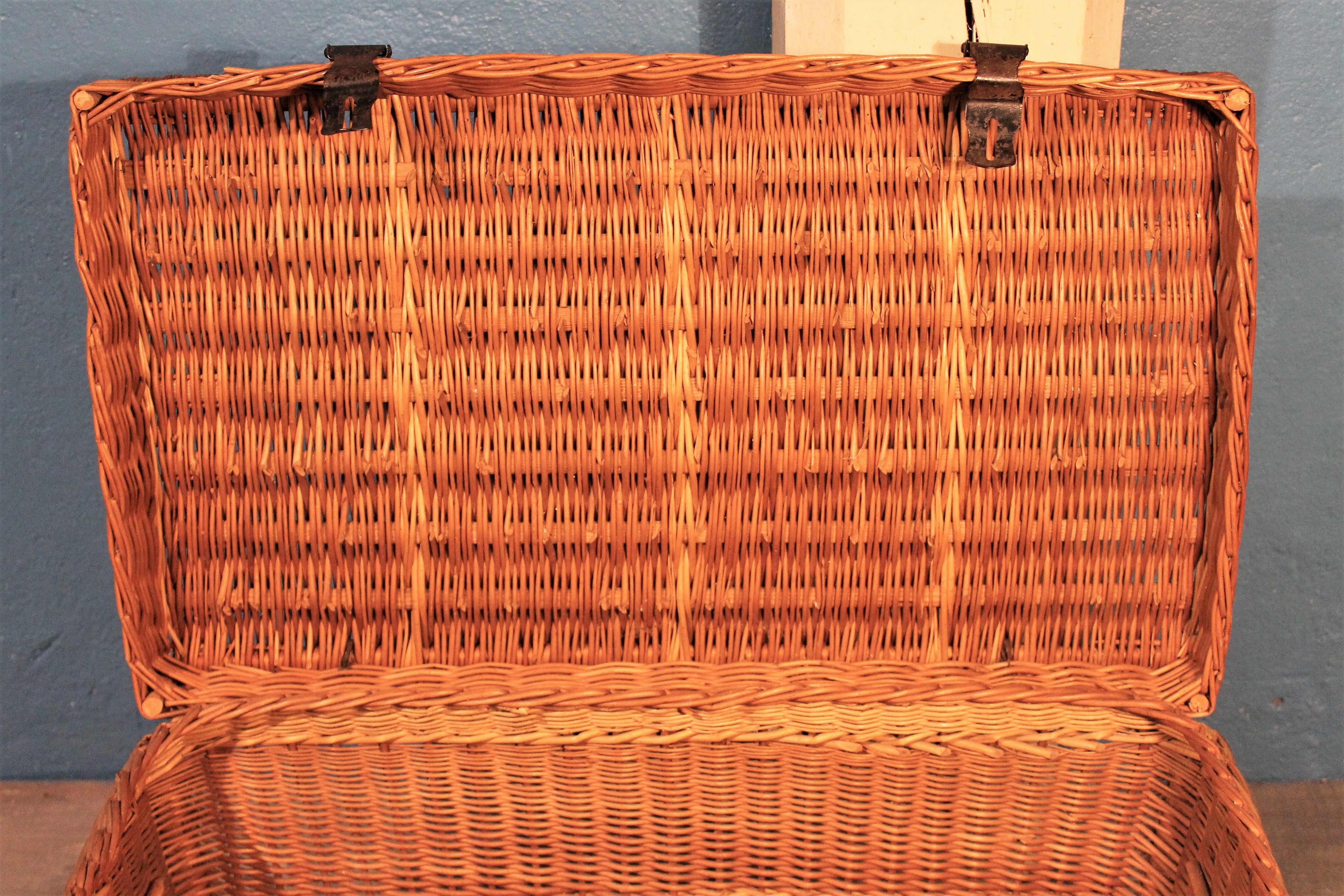 Trunk wicker 1930