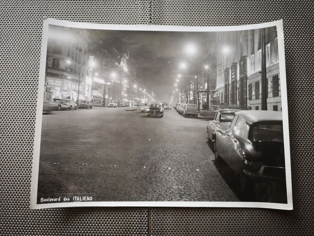 Photograph 18x24cm - Black and white silver print - Boulevard des Italiens- 1950s-1960s