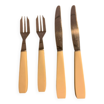 Dessert cutlery