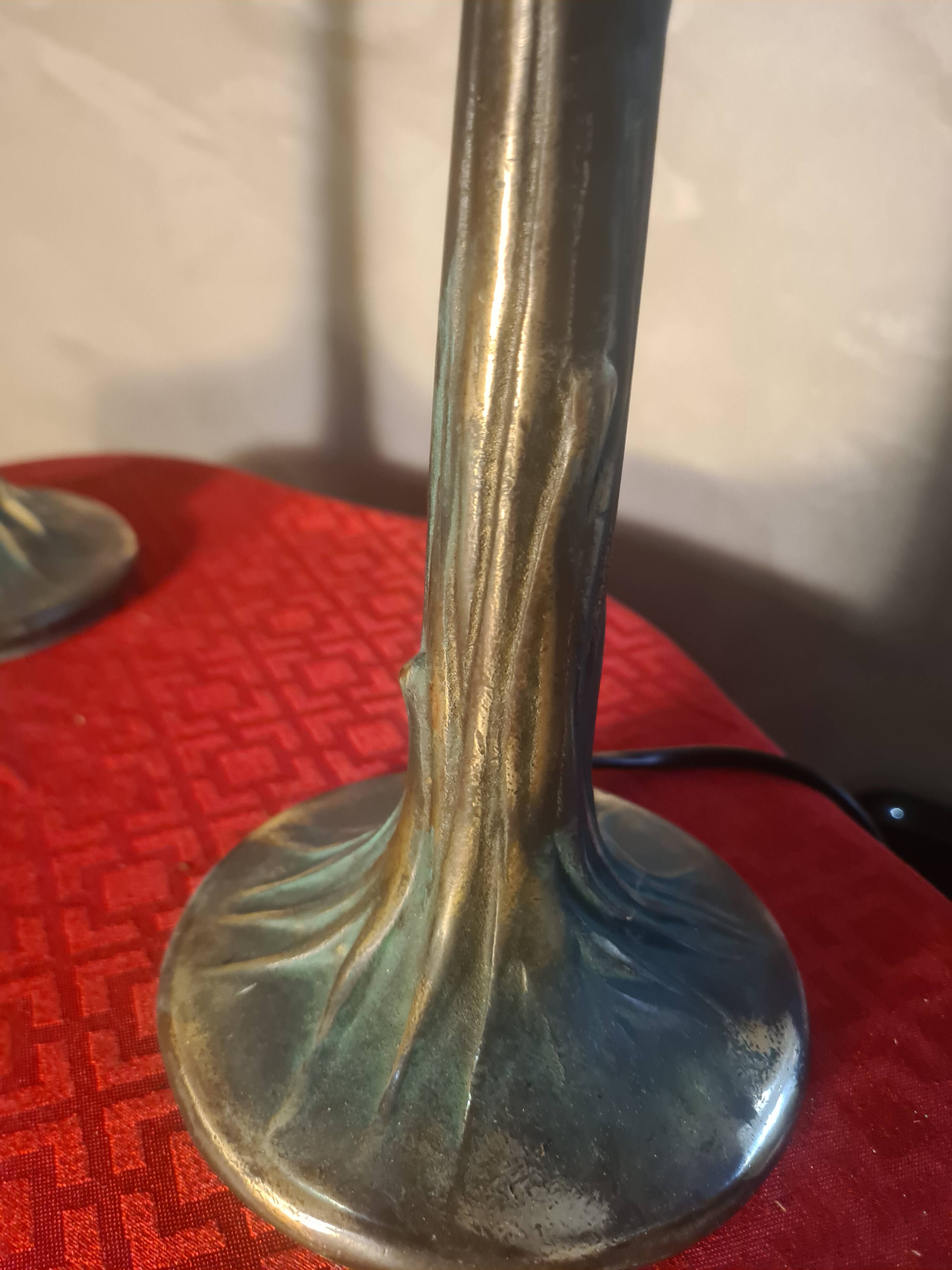 pair of bronze bedside lamps 38x18 art nouveau style, electrical working