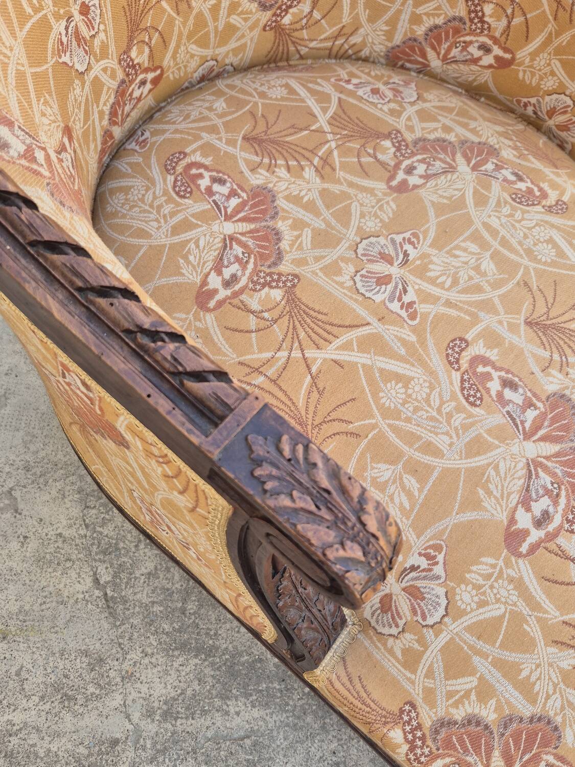 Chaise longue decorated with butterflies in Louis XVI style from the Napoleon III period