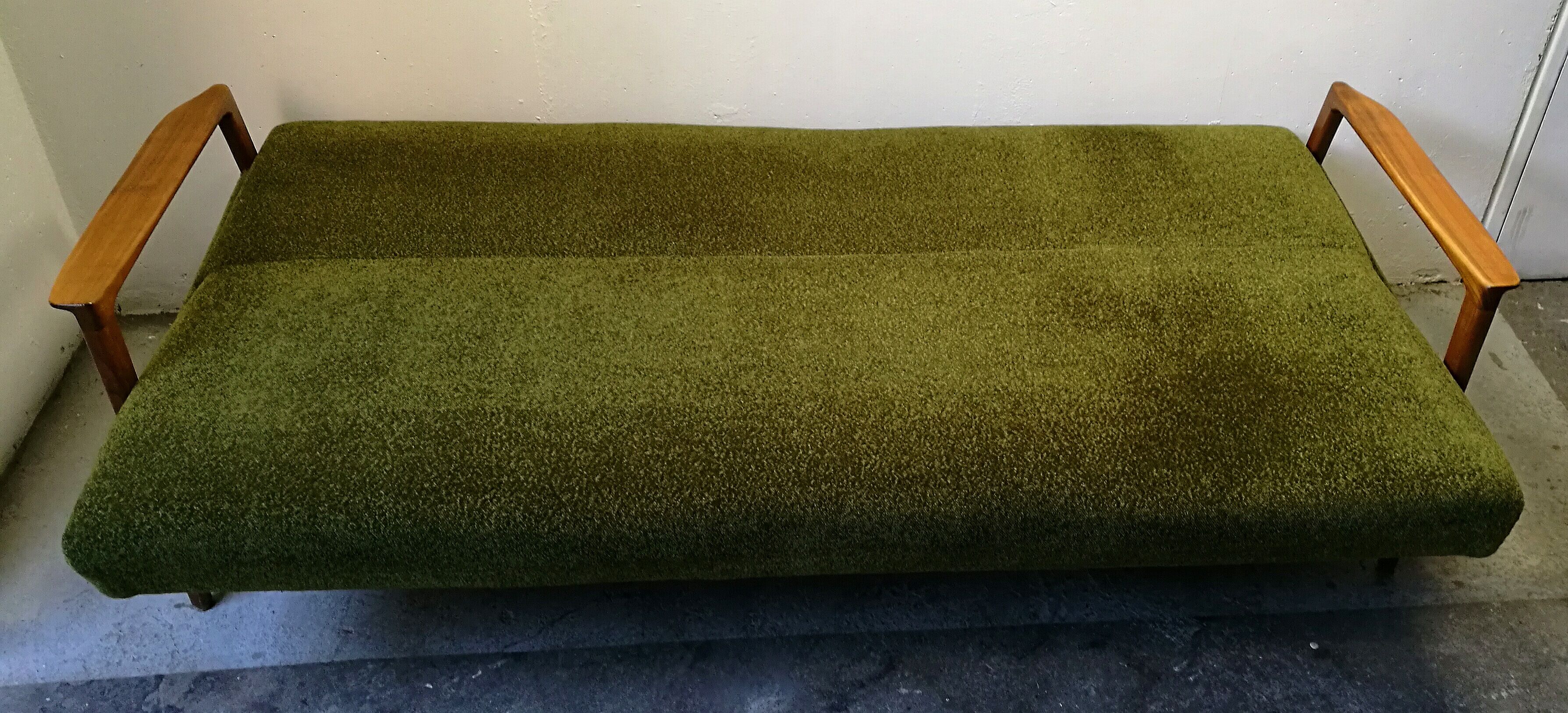 Scandinavian sofa 3 places 60 years