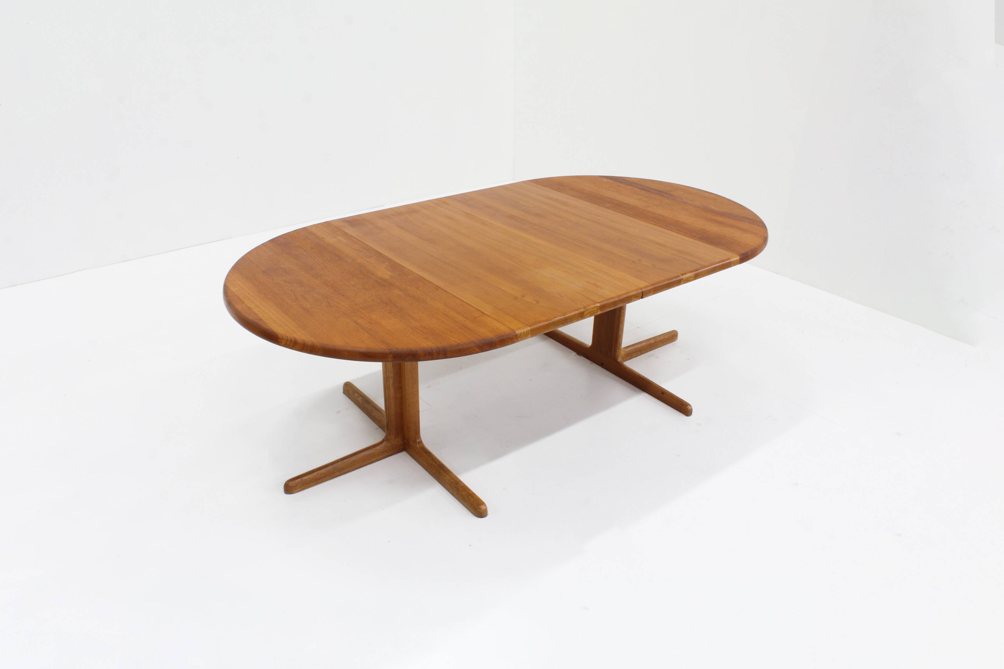 Table à manger ronde extensible vintage danoise en teck