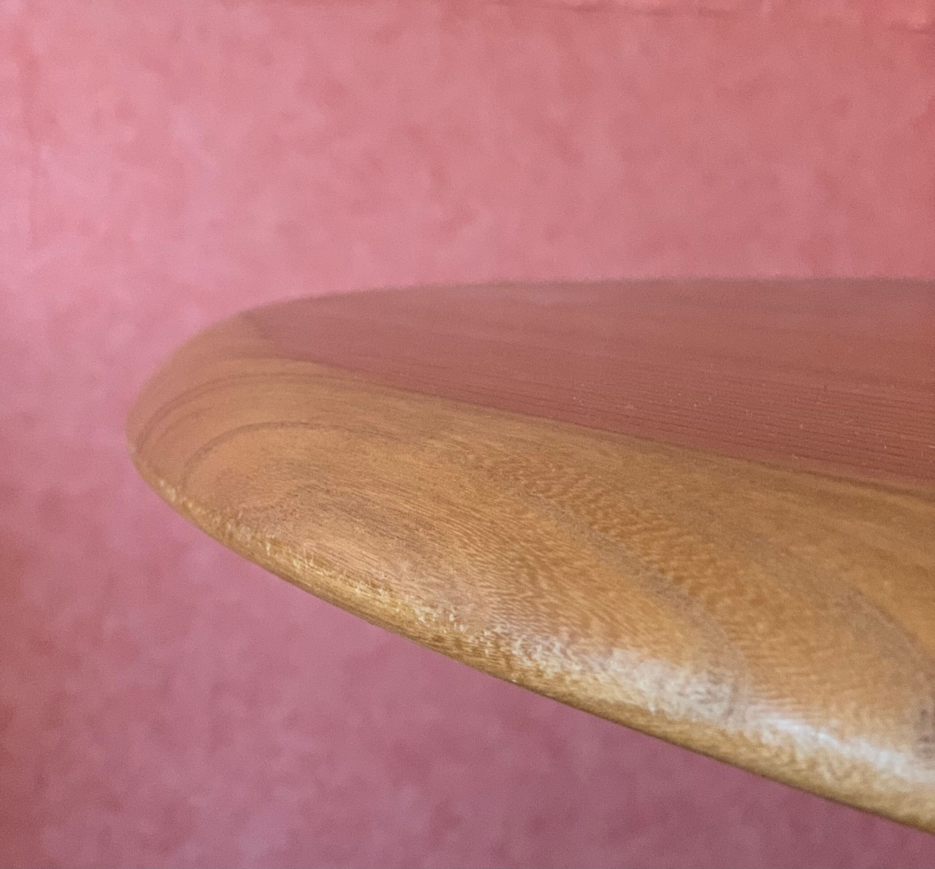 Round table in vintage solid elm