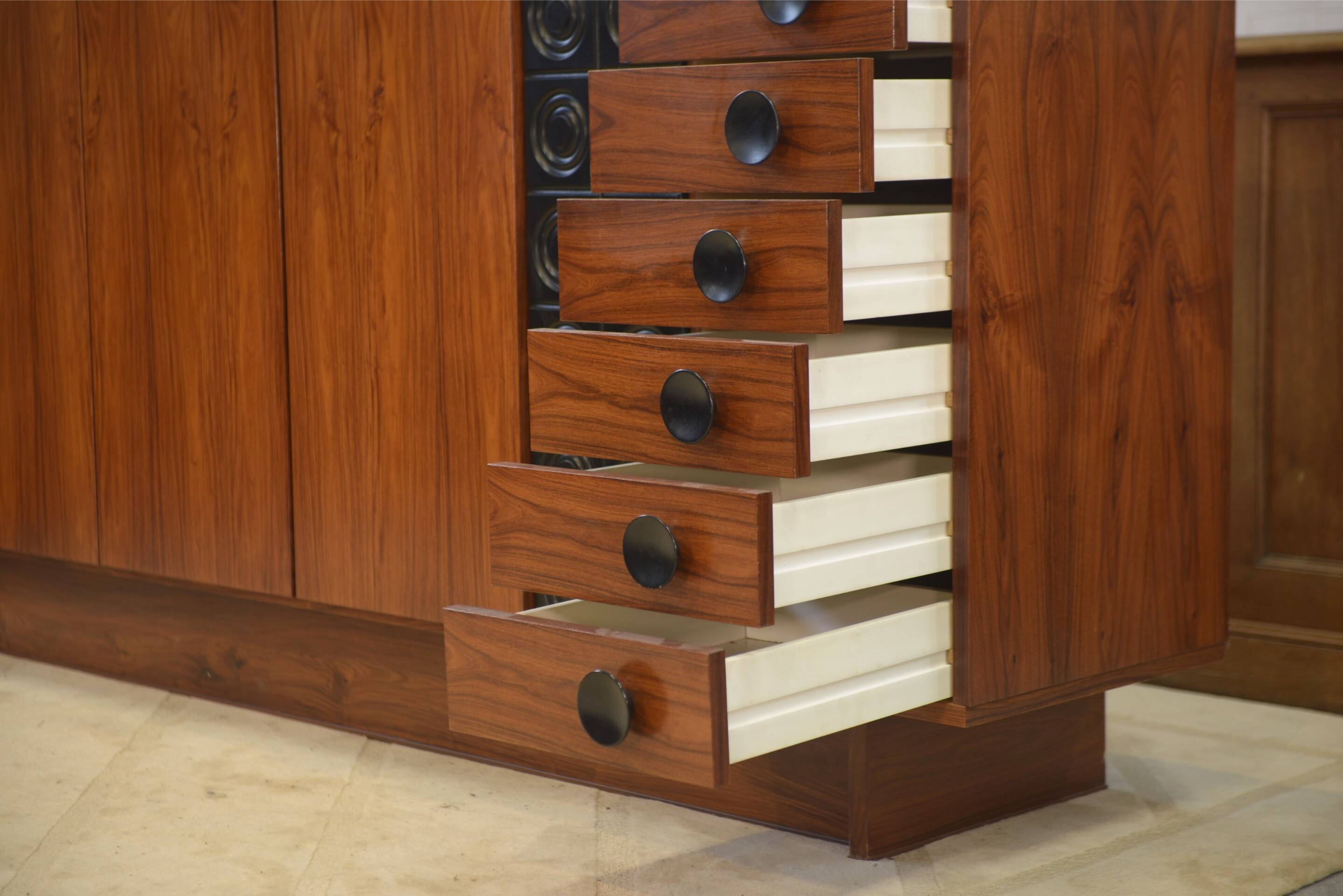 Buffet brutaliste De Coene 1970’s