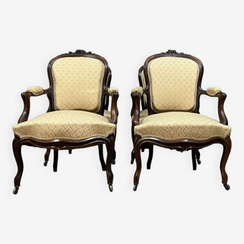 Série de 4 fauteuils époque Napoléon III en acajou vers 1850