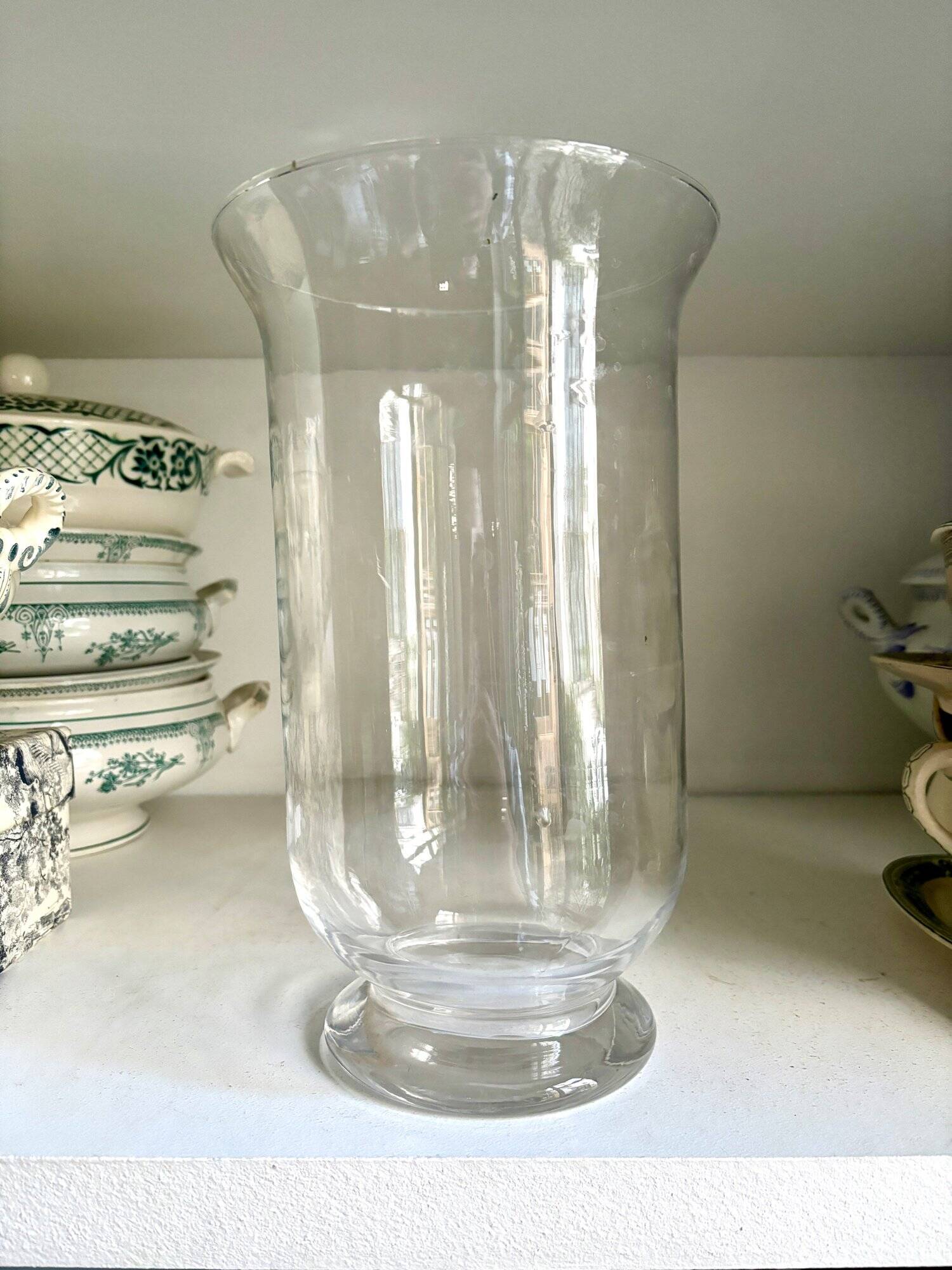 Clear glass vase