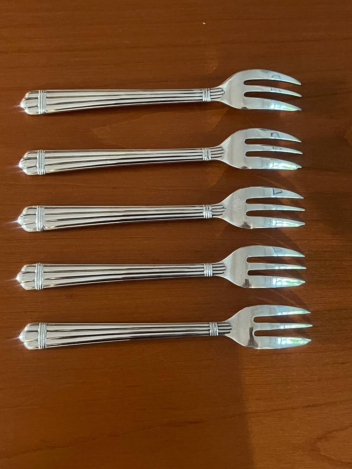 Christofle aria 5 cake forks, dessert very good condition
