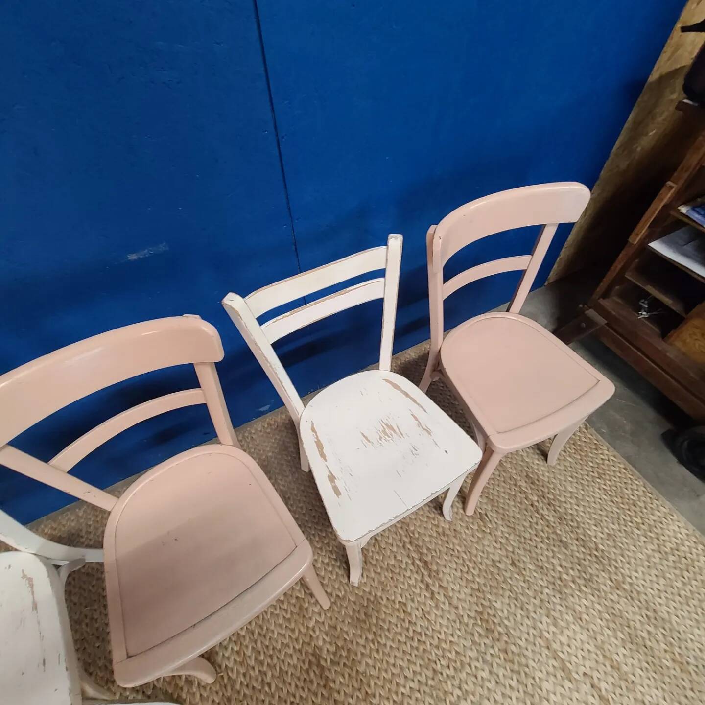 Série de 4 chaises bistrot vintage patinées