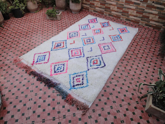 Azilal carpet size: 245x149 cm