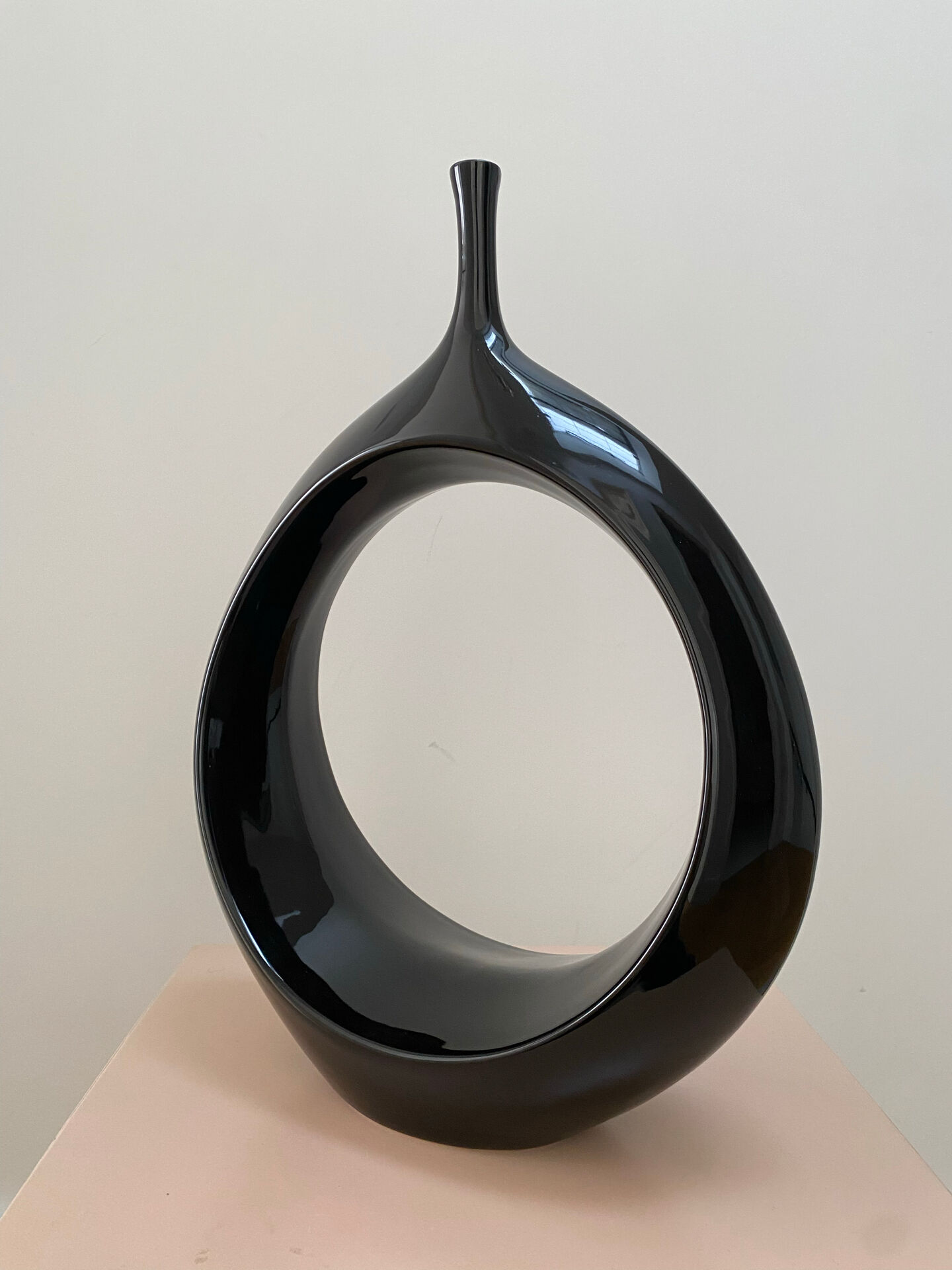 Sculptural black ring vase in ceramic