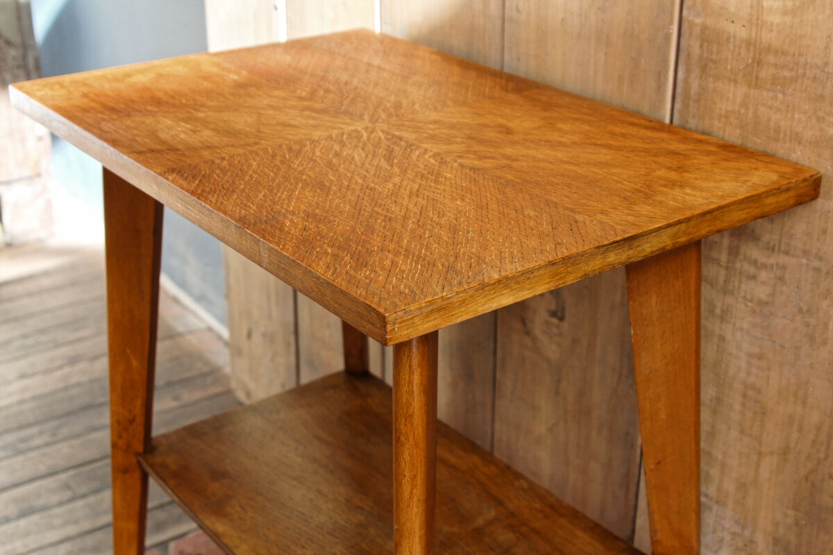 Desserte scandinave en bois pieds compas