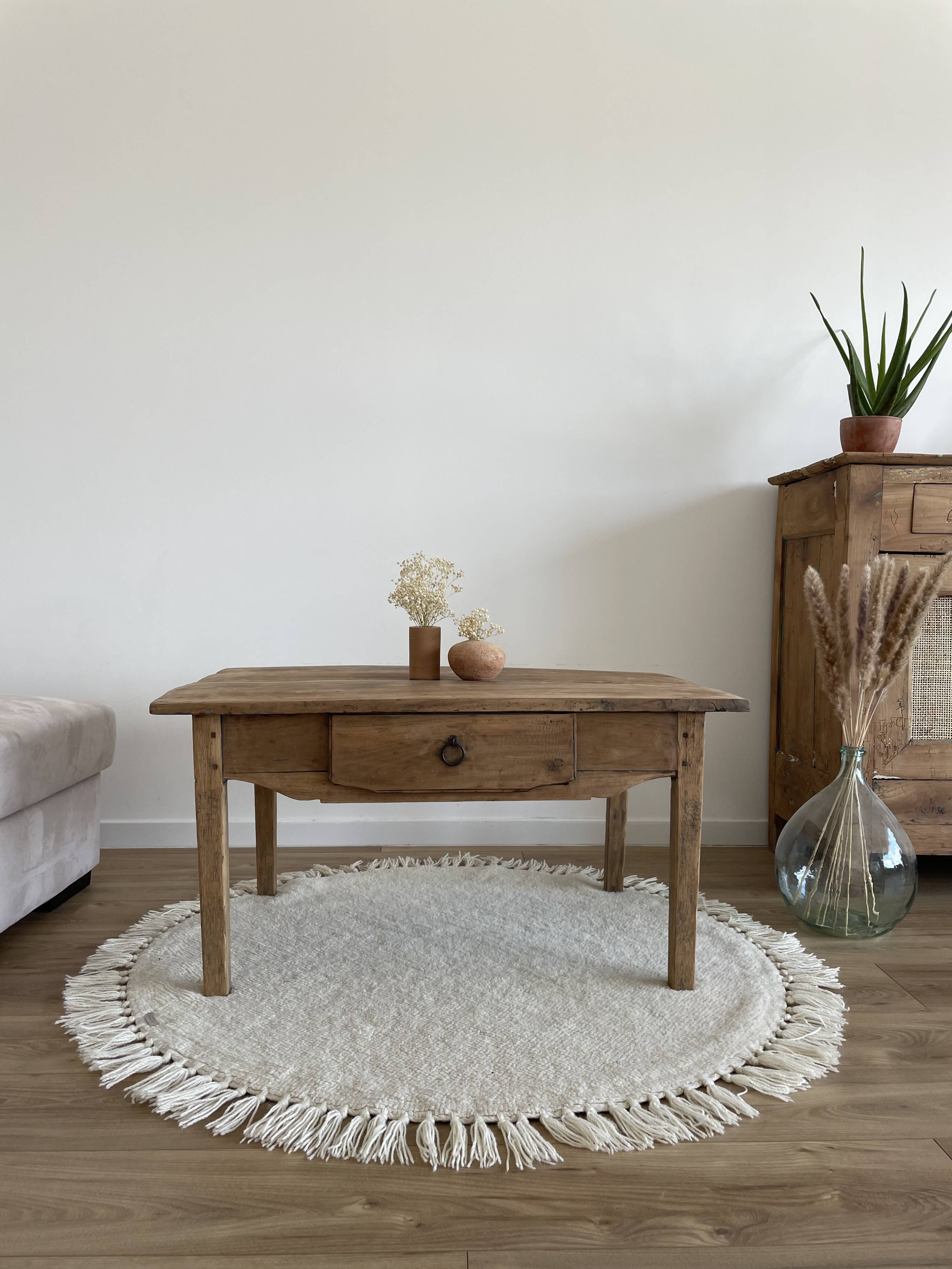 Table basse de ferme ancienne en bois brut