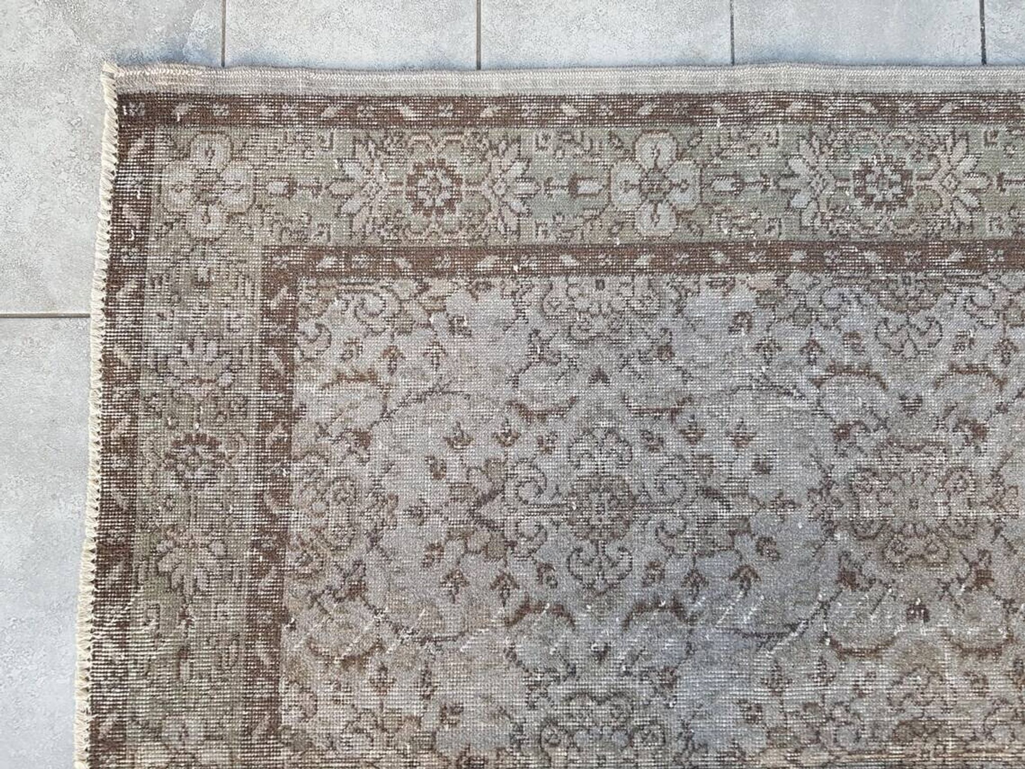 Turkish Handmade Vintage Tribal Rug sku v512