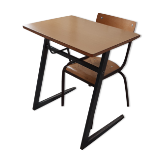 Desk and chair in school formica 60s-70s