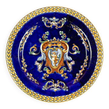 Assiette ancienne Gien décor renaissance, ange, putti... 25 cm