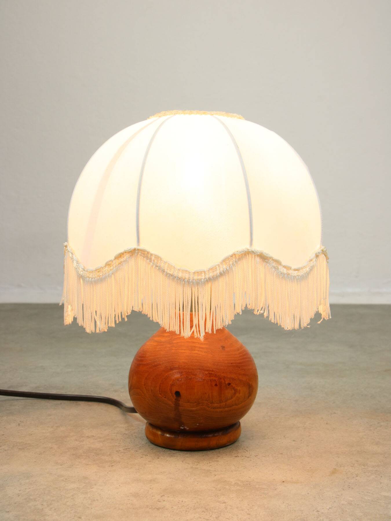Lampe de table italienne vintage en bois et textile