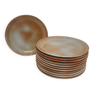 12 assiettes plates grès,