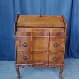Walnut bramble secretary