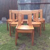 Set of 6 vintage chairs in solid pine.