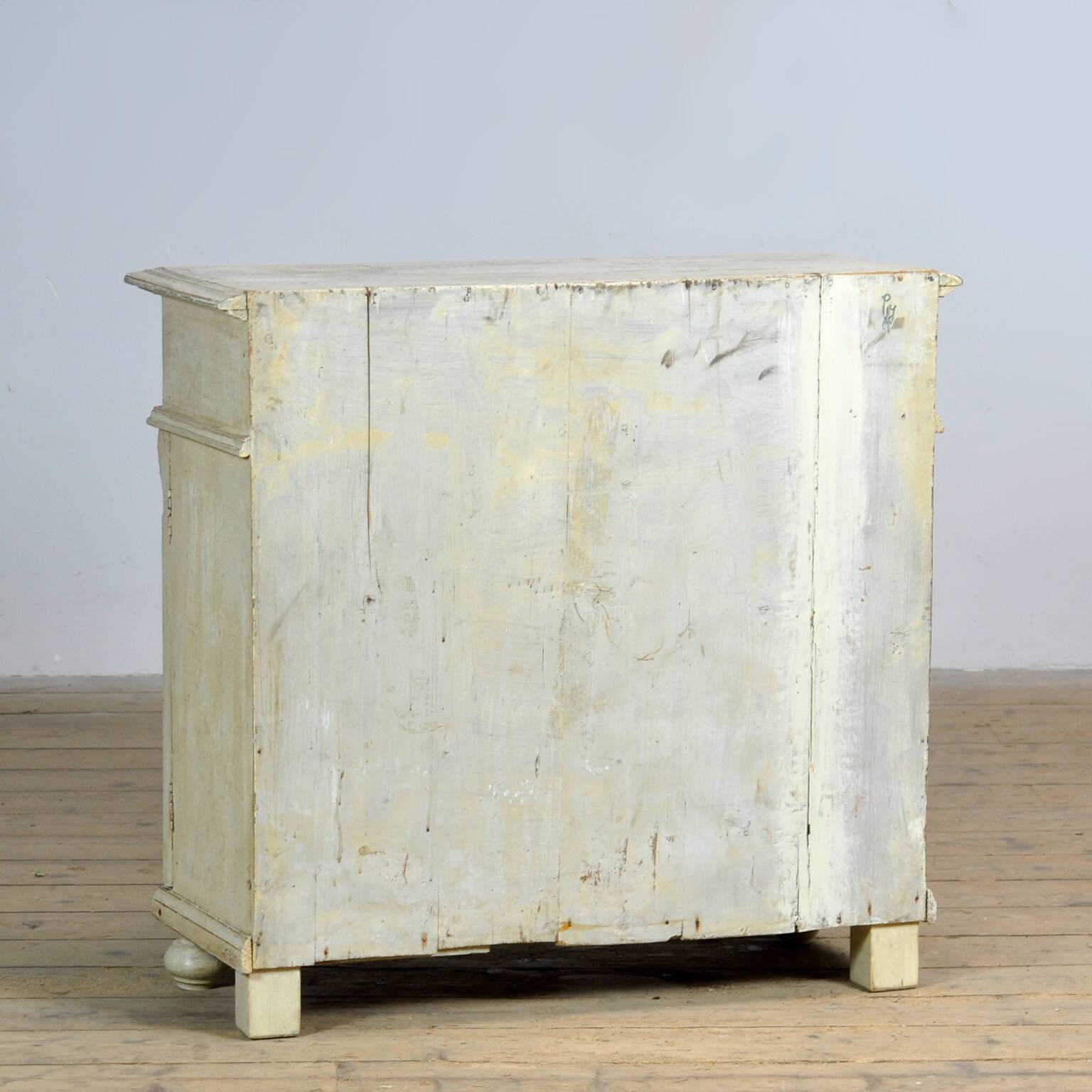 Pine dresser, 1910’s