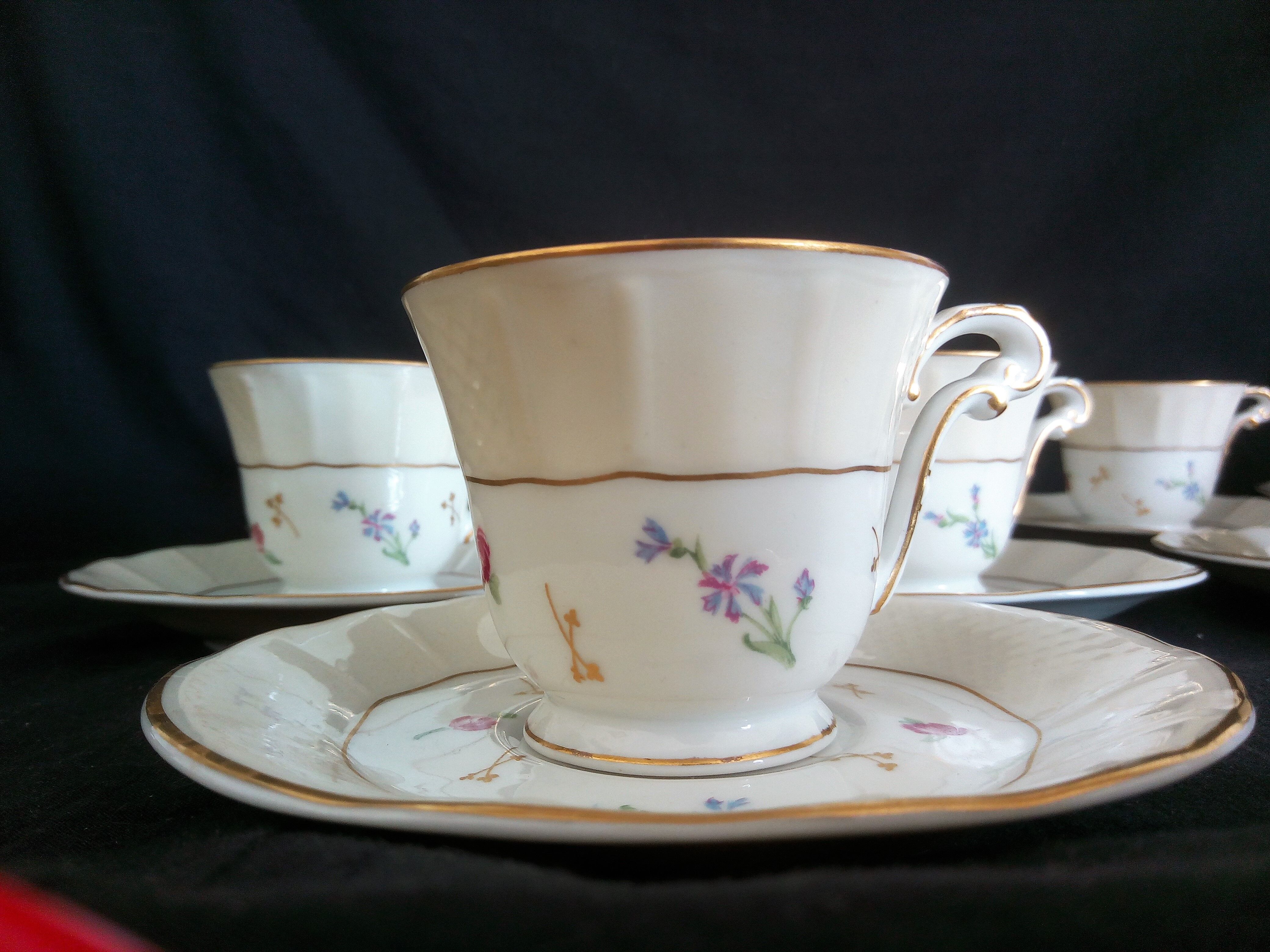 L. Bernardaud & Cie. - Limoges porcelain coffee set, Pompadour model, 1900s - 1927s