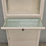 Showcase medical 1940 s