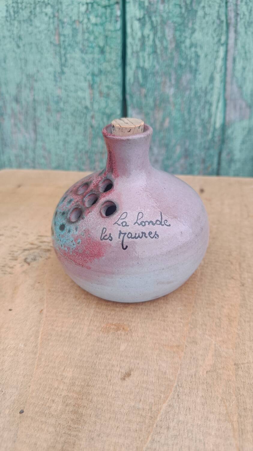 Ceramic flower vase