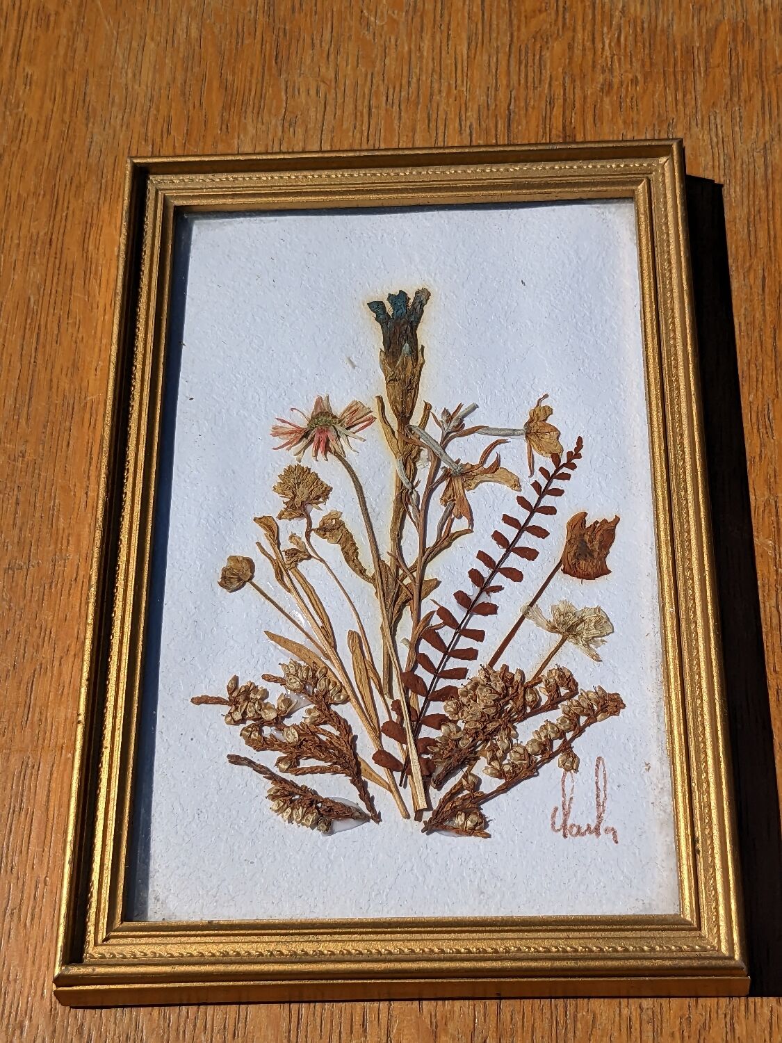 Vintage frame dried flowers