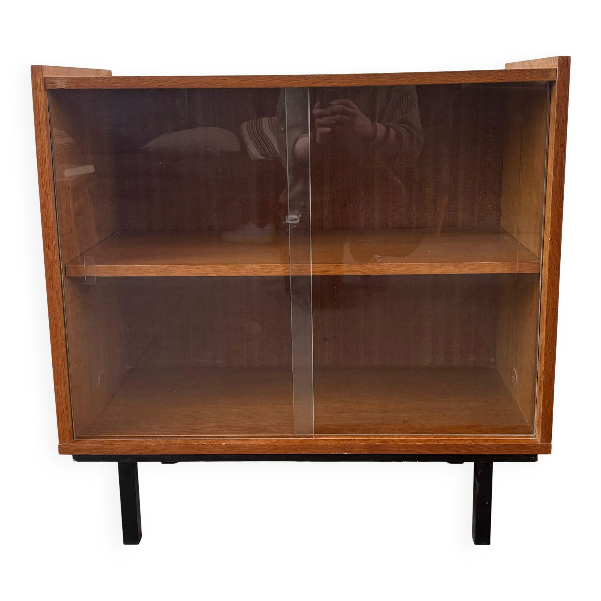 Vintage oak display cabinet from the 1960s.