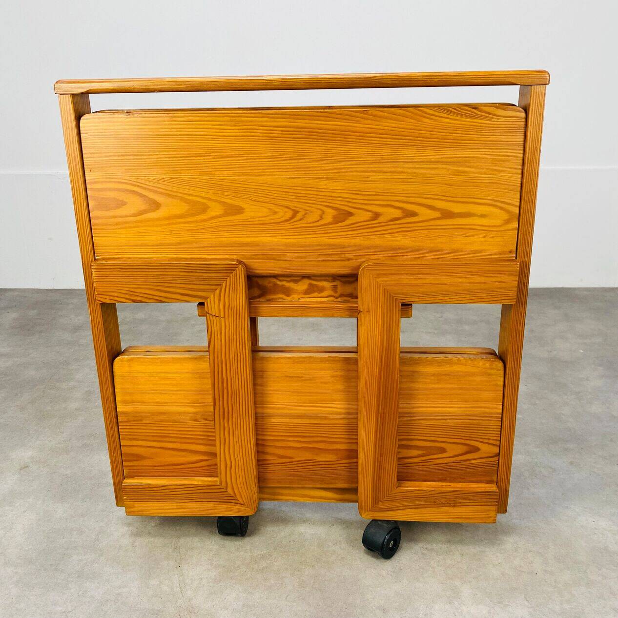 Scandinavian pine side table from the 1970s, foldable.
