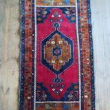 Handmade Anatolian carpet Yahyahli 187x100cm