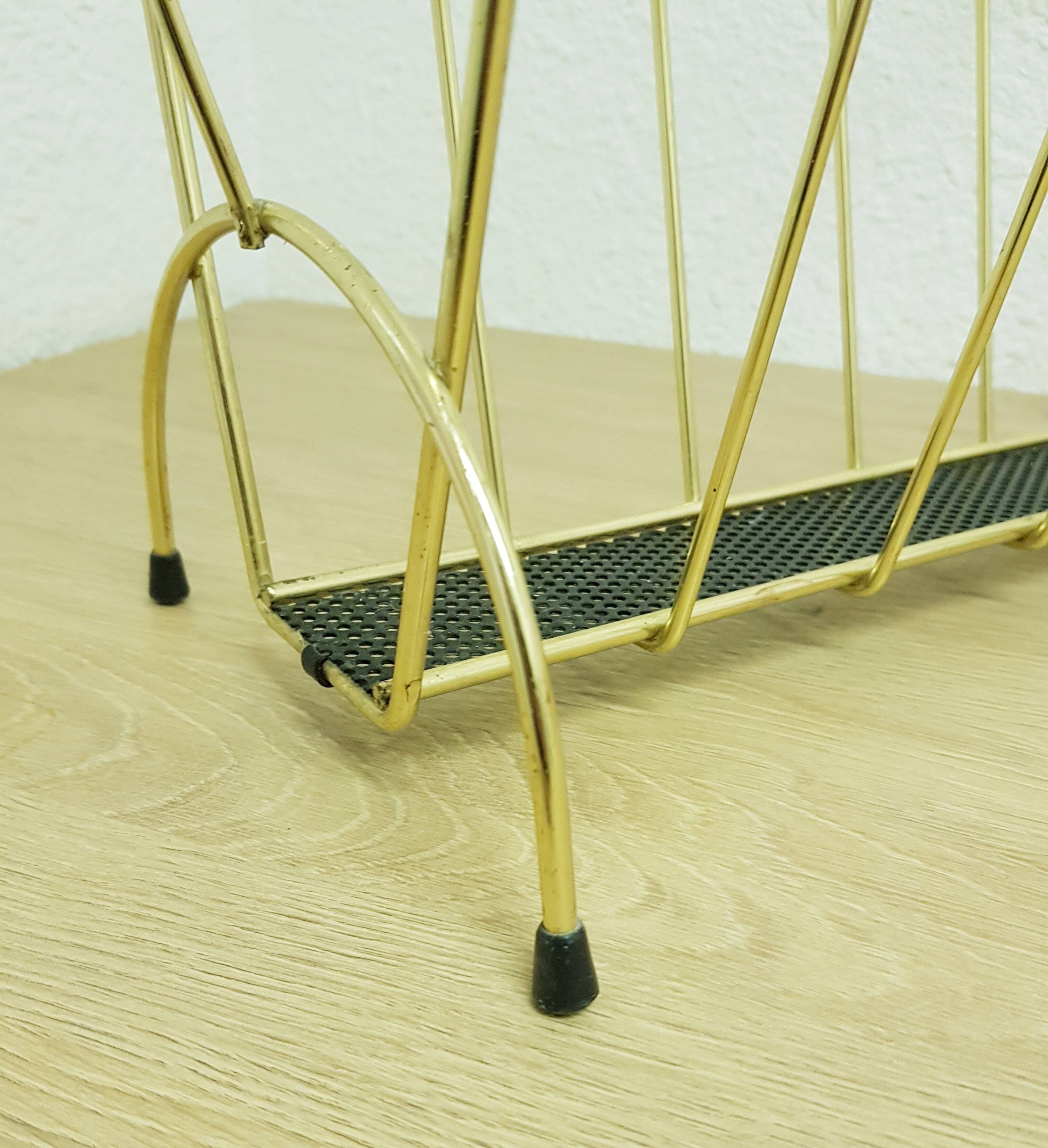 Mid-century magazine rack