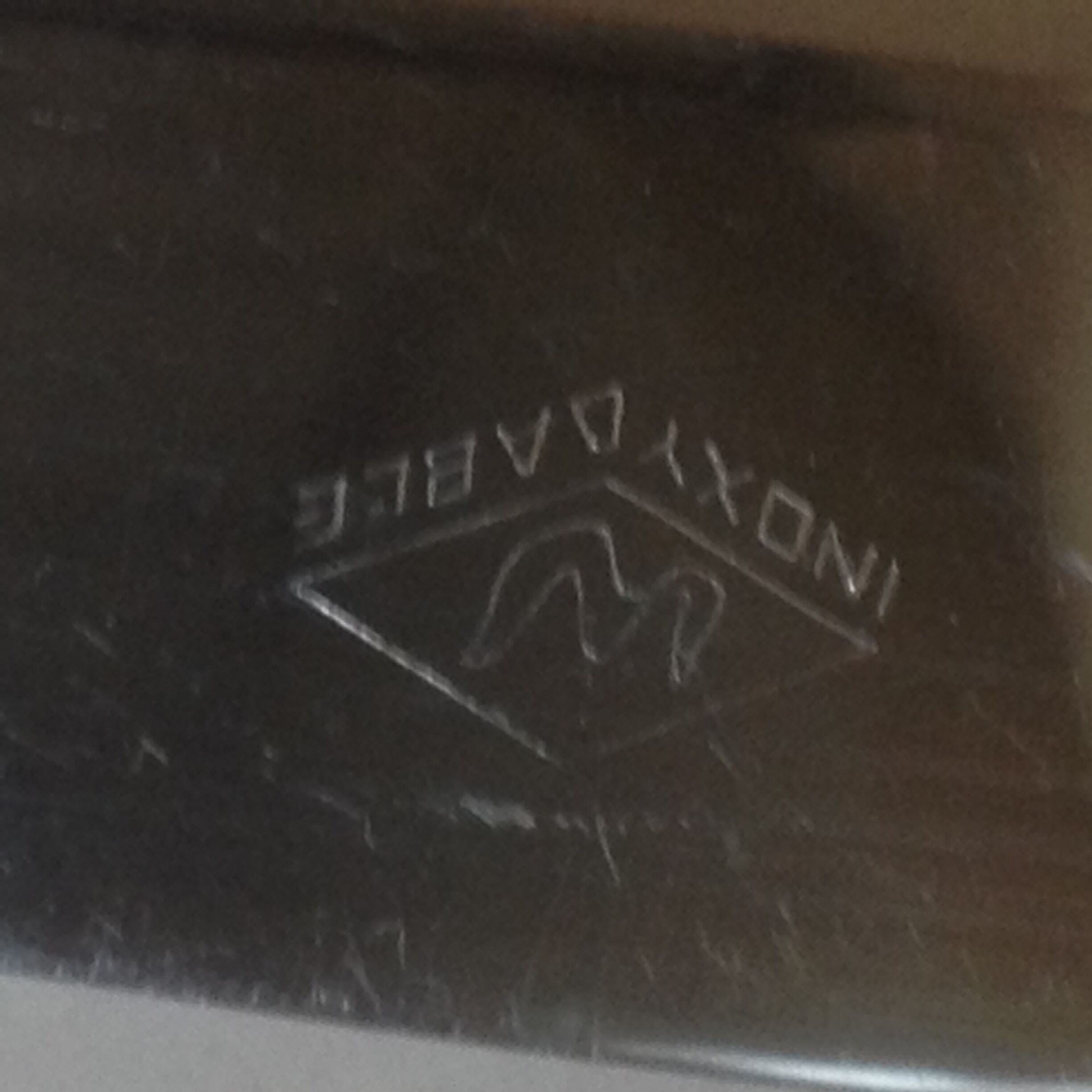 24 silver metal knives and Louis XV style stainless steel blade