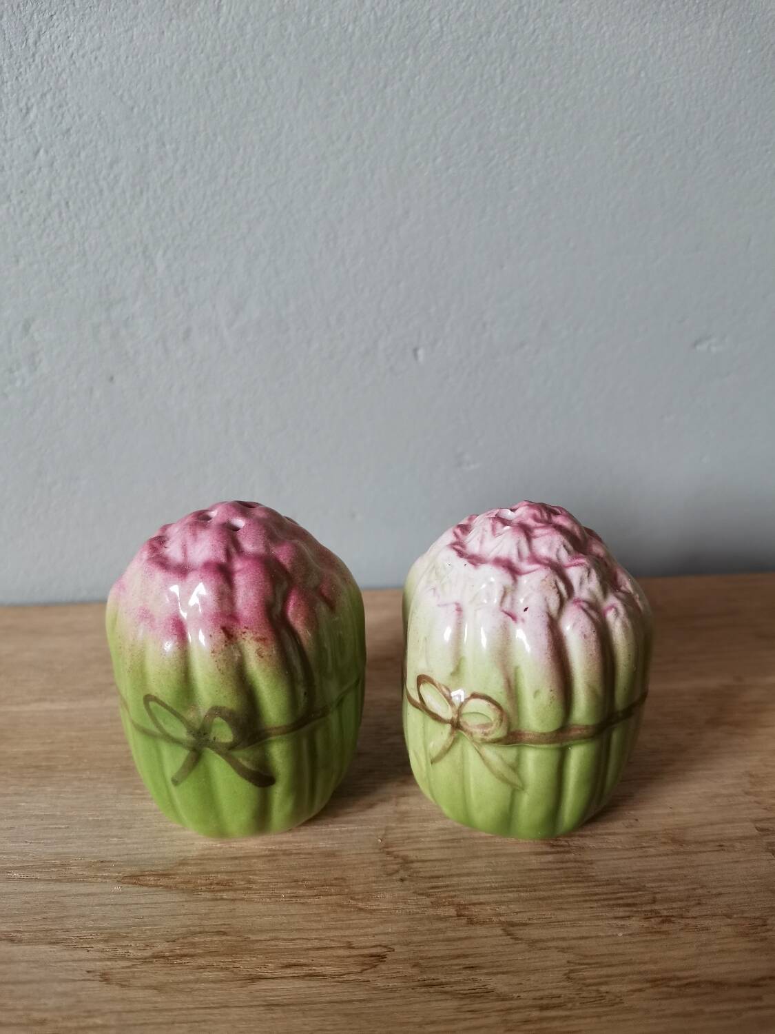 Set of 2 vintage salt and pepper shakers asparagus shape