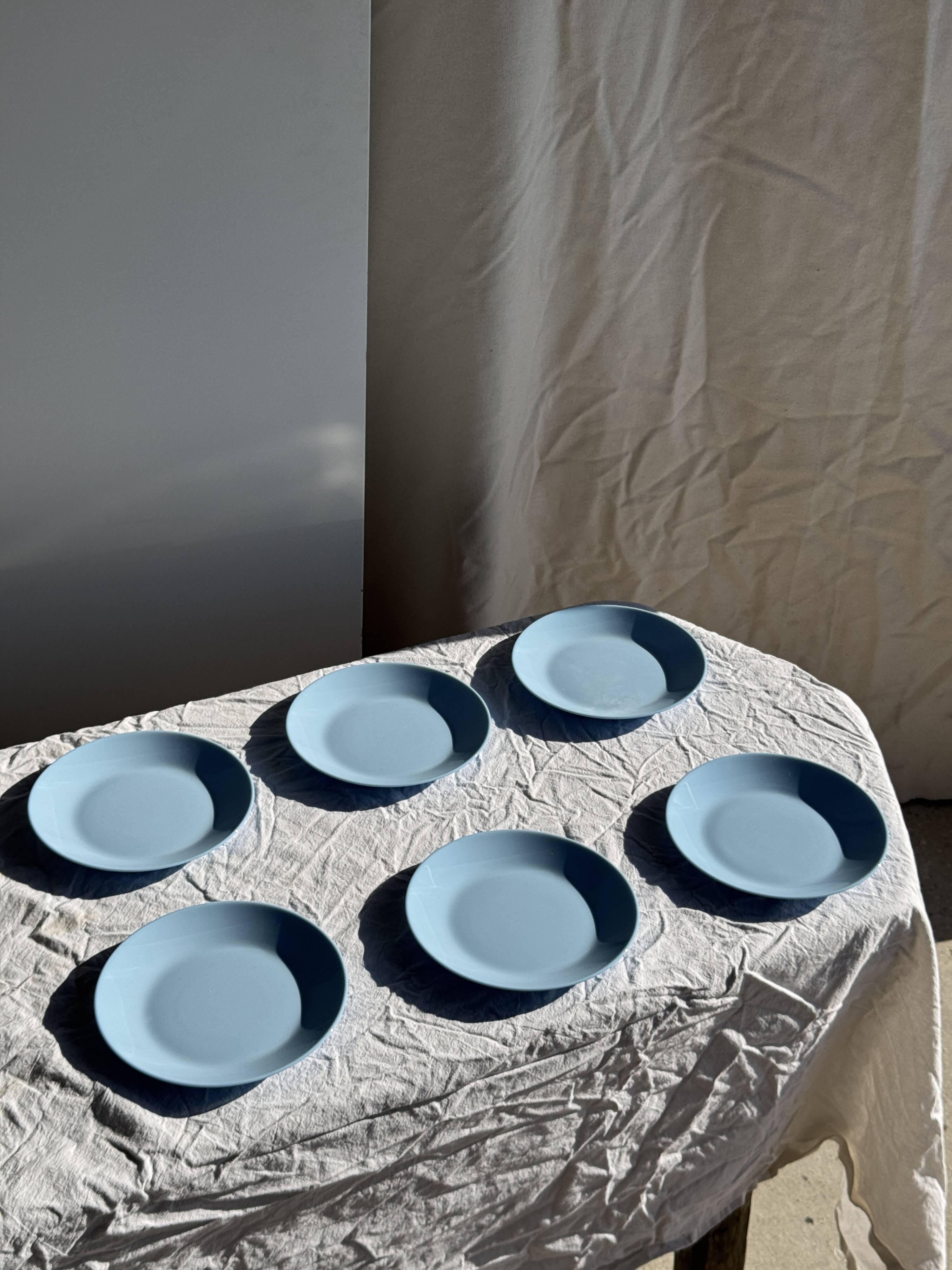 Set of 6 vintage blue dessert plates D18 (1)