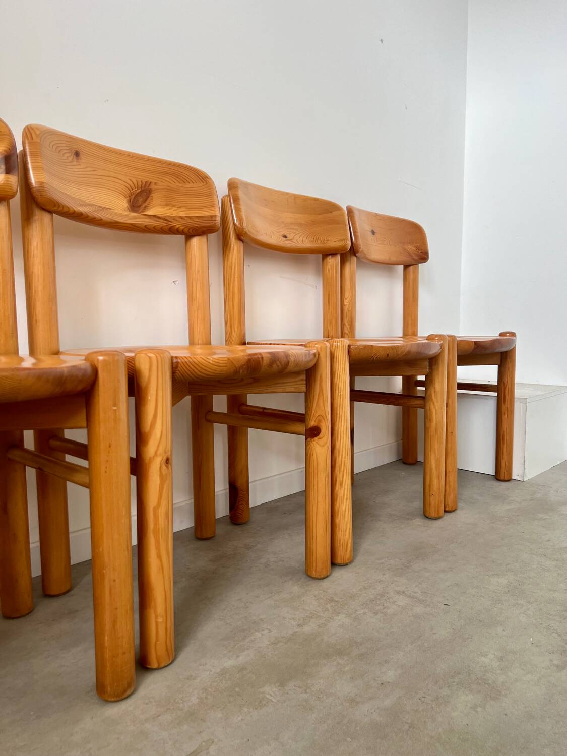 Lot de 5 chaises en pin massif design scandinave Reiner Daumiller vintage années 70
