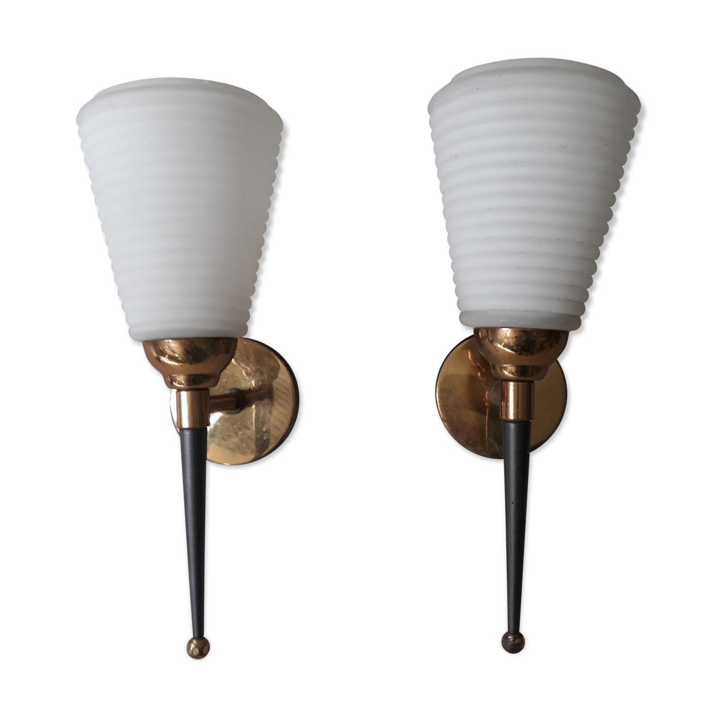 Pair of brass and opaline wall lamps from the 50/60