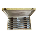 Service 12 silver metal knives