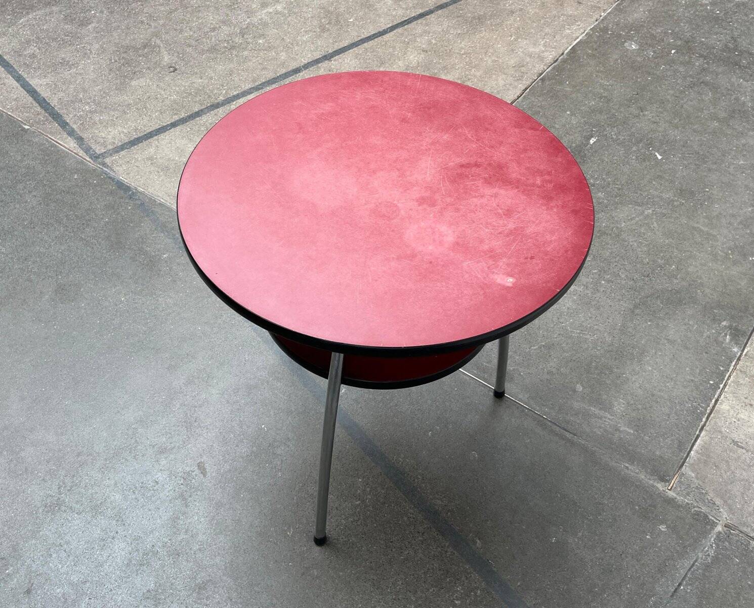 Mid-century German tubular steel table by Mauser Werke Waldeck.