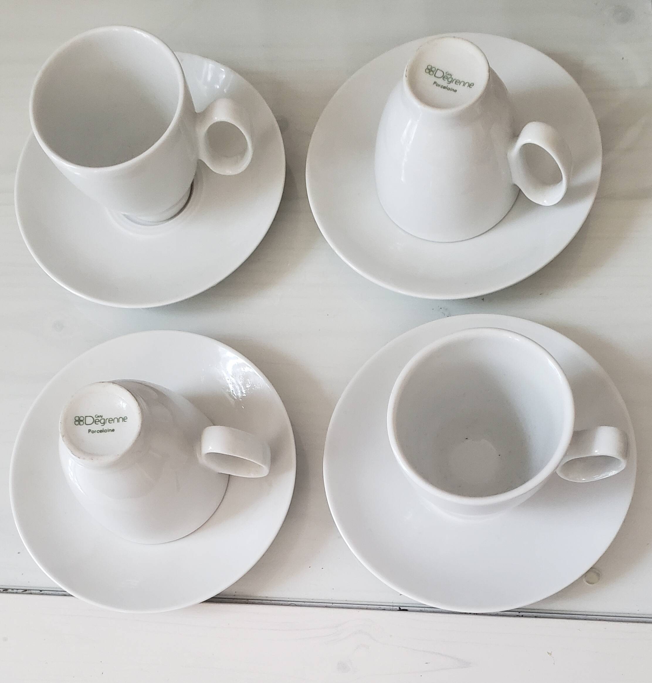 Guy degrenne - 4 cups and 4 porcelain saucers
