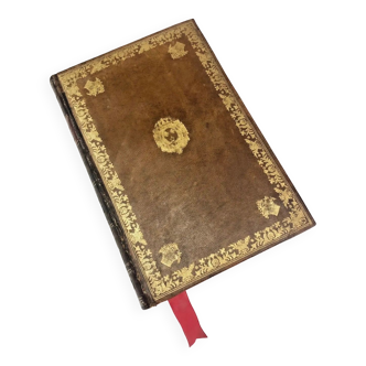 Boite a secret livre trompe l’œil daté 1633