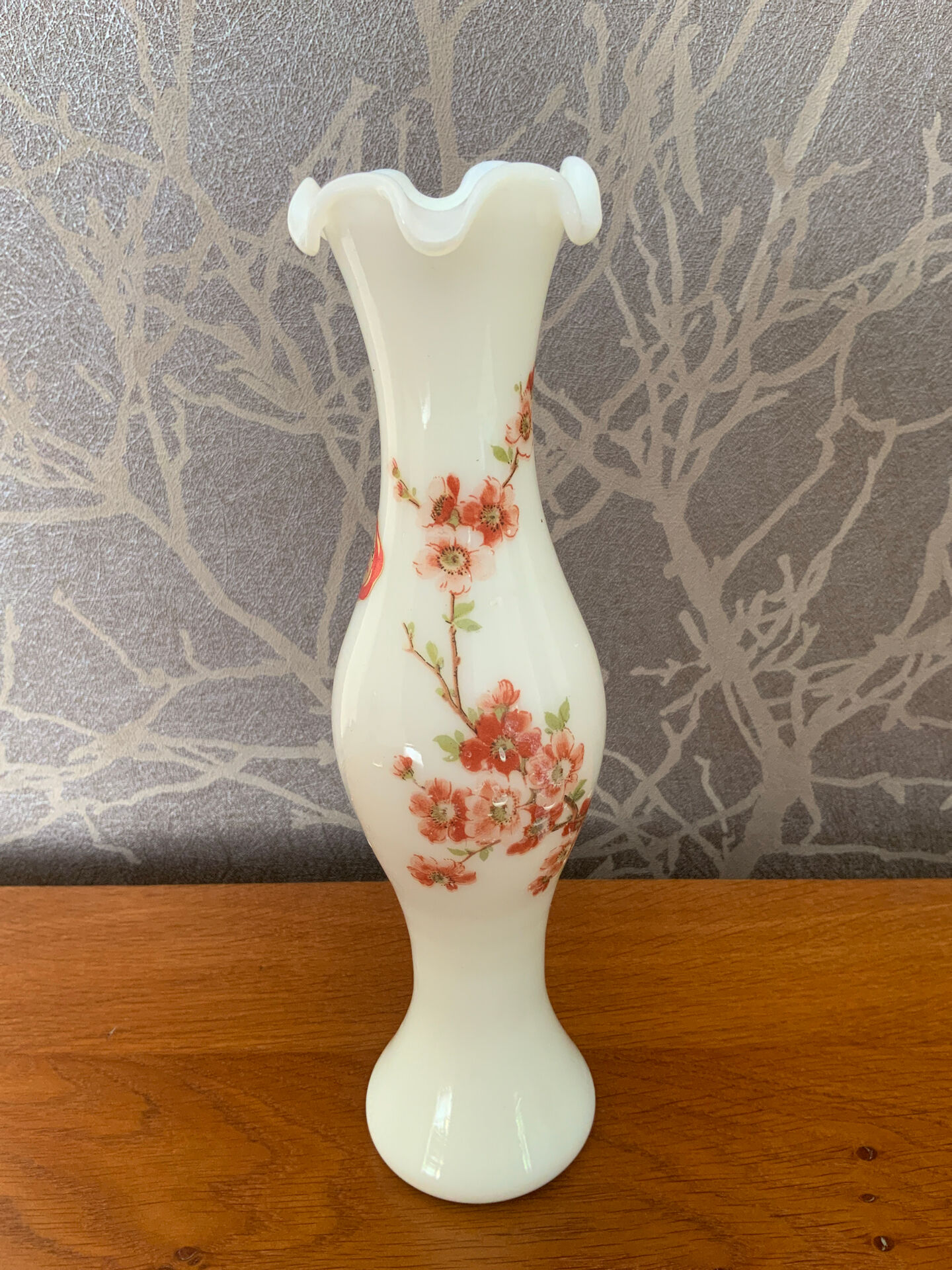 Vintage opaline Florentine Stelvia soliflore vase